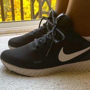 Black and White Women's Nike Sneakers